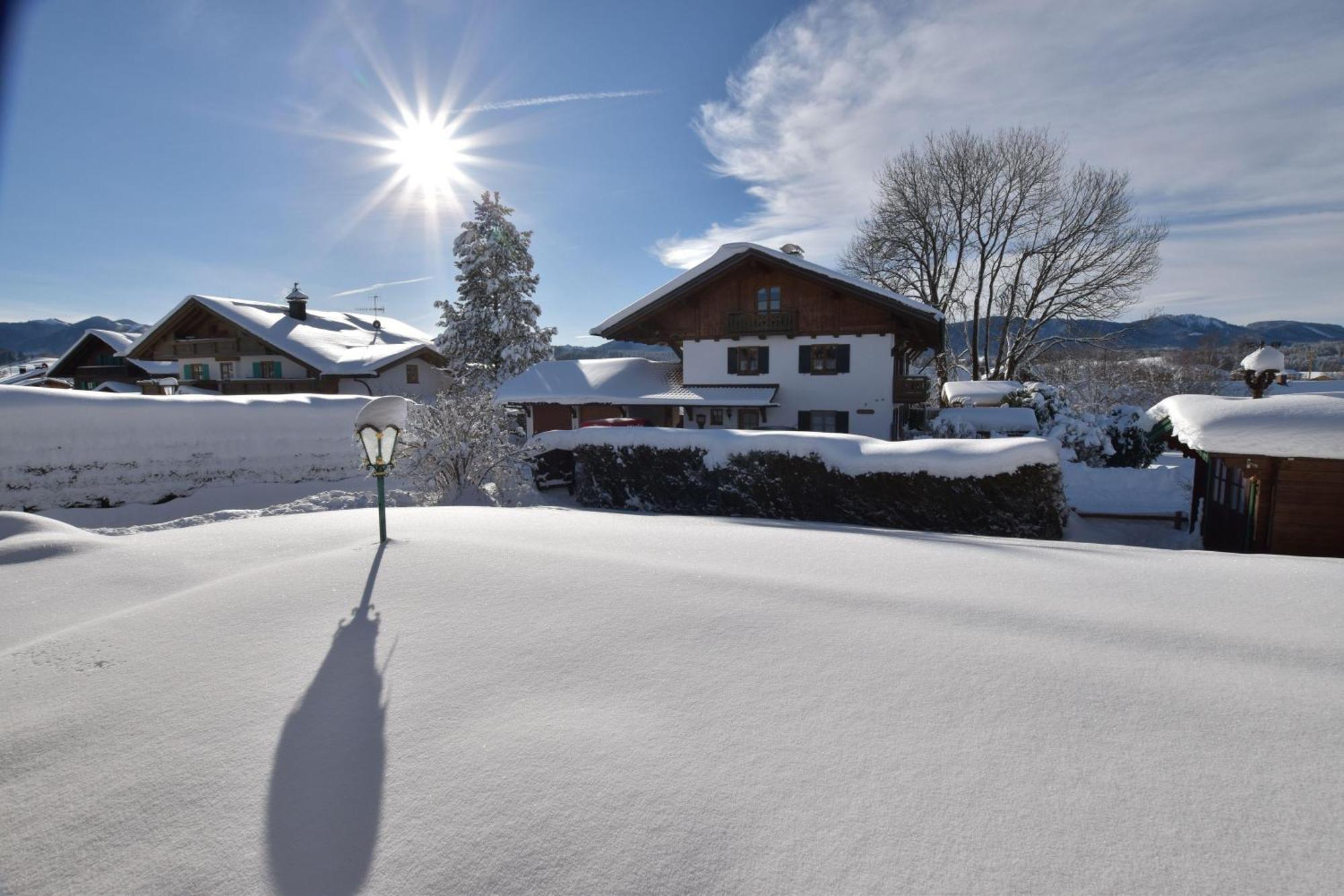 Ferienwohnung-Susanne-Im-Gaestehaus-Bergfrieden Bayersoien エクステリア 写真