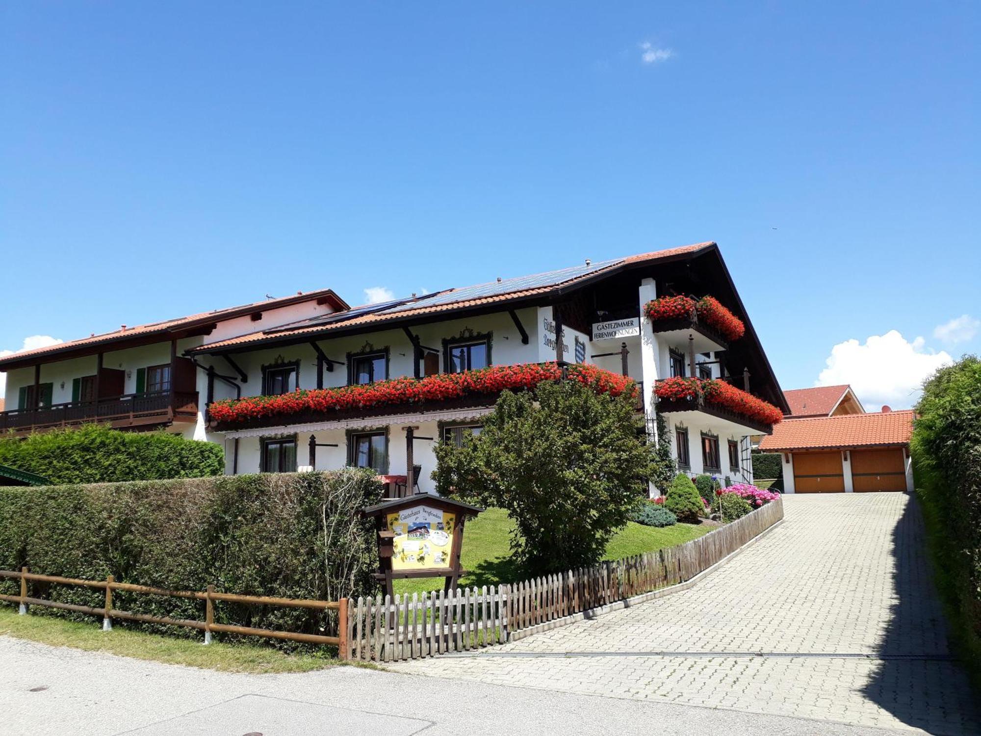 Ferienwohnung-Susanne-Im-Gaestehaus-Bergfrieden Bayersoien エクステリア 写真